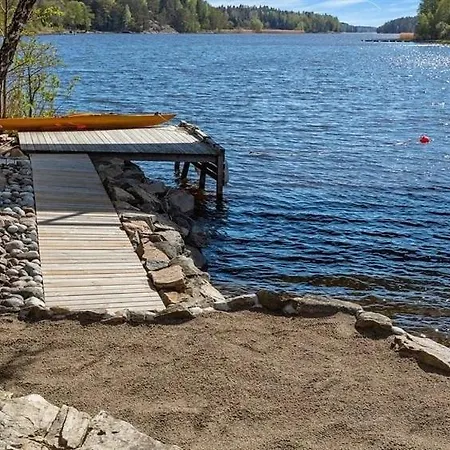 Beachfront With Sea View Dillingoy